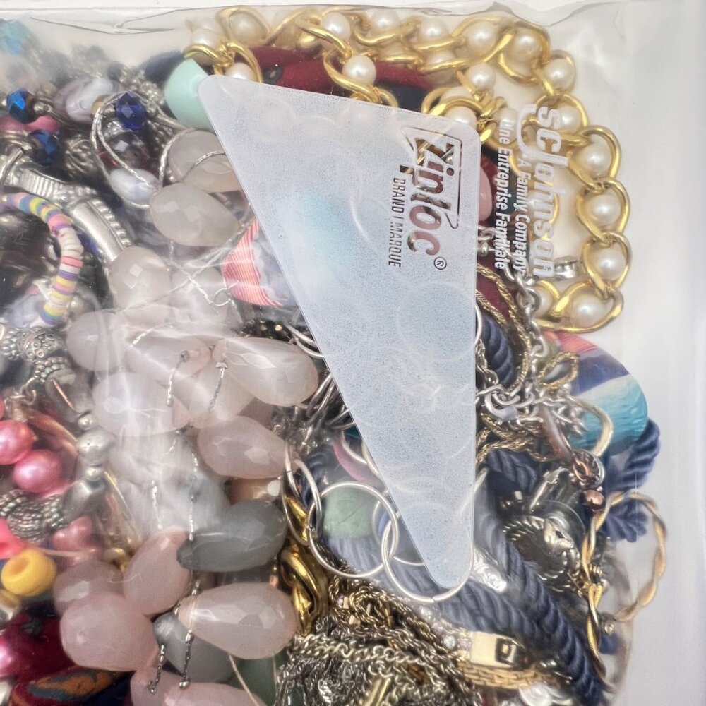 Mixed Estate Lot 2.1lb Necklaces Earrings Bracelets Wearable Sellable 1980-2000s - Picture 11 of 12